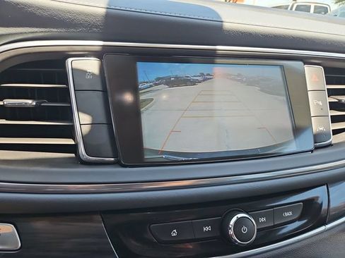 Used 2019 Buick Enclave Premium FWD image 14