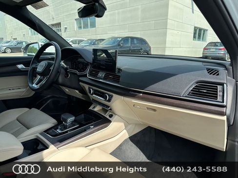 Used 2023 Audi Q5 2.0T Premium Plus w/ Premium Plus Package AWD/4WD image 18