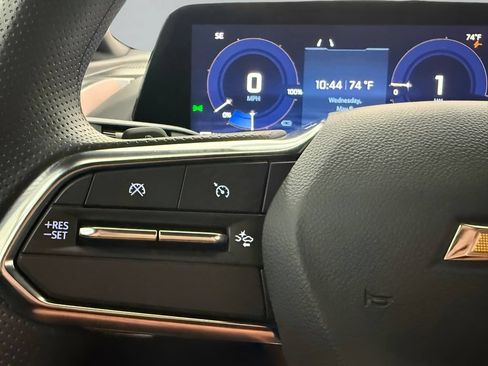 Used 2026 Chevrolet Equinox EV LT FWD image 18