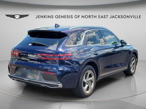 Used 2026 Genesis GV70 2.5T Advanced AWD/4WD image 2