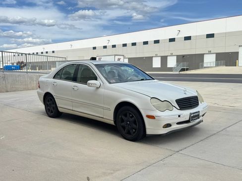Used 2003 Mercedes-Benz C 240 4MATIC Sedan image 7