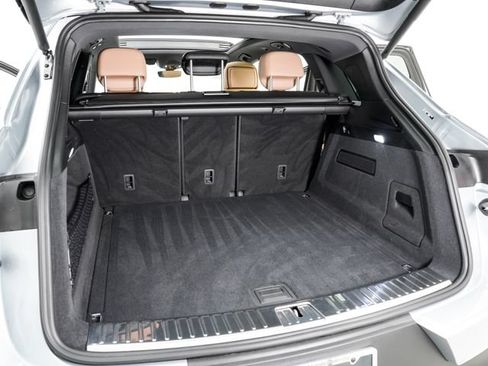 Certified 2026 Porsche Cayenne AWD/4WD image 25