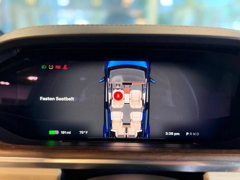 Used 2023 Tesla Model X AWD/4WD image 34