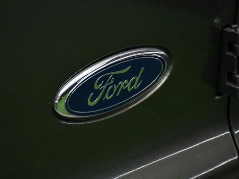 Used 2000 Ford Excursion Limited AWD/4WD image 8