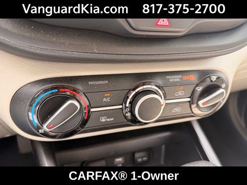 Certified 2025 Kia Soul LX w/ LX Technology Package FWD image 22