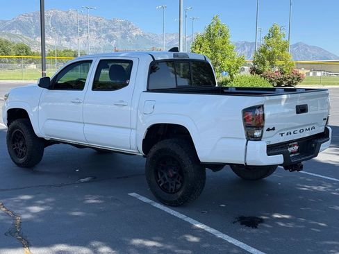 Used 2023 Toyota Tacoma SR AWD/4WD image 4