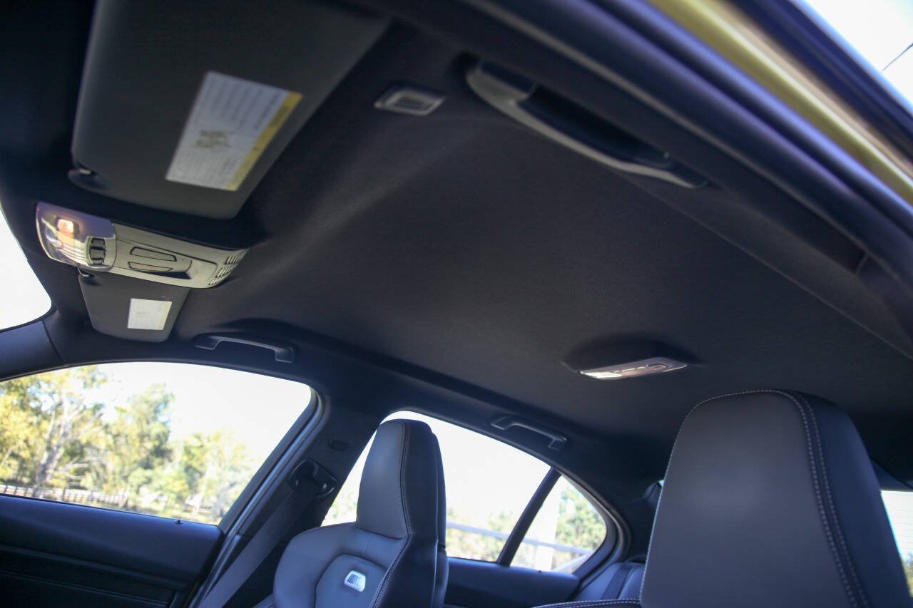 Used 2015 BMW M3 RWD image 46