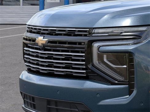 New 2026 Chevrolet Suburban High Country image 13