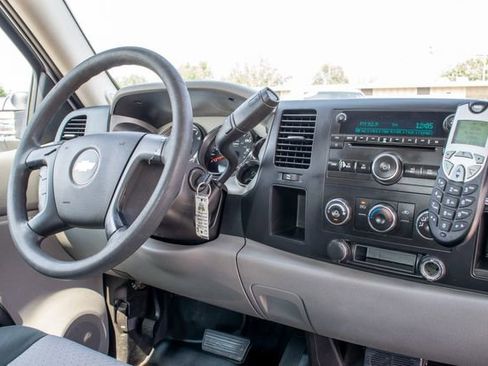 Used 2008 Chevrolet Silverado 3500 W/T image 17