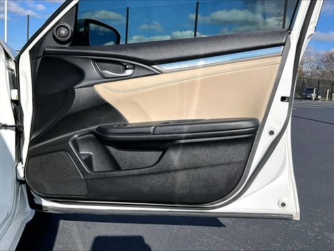 Used 2017 Honda Civic EX-L image 26