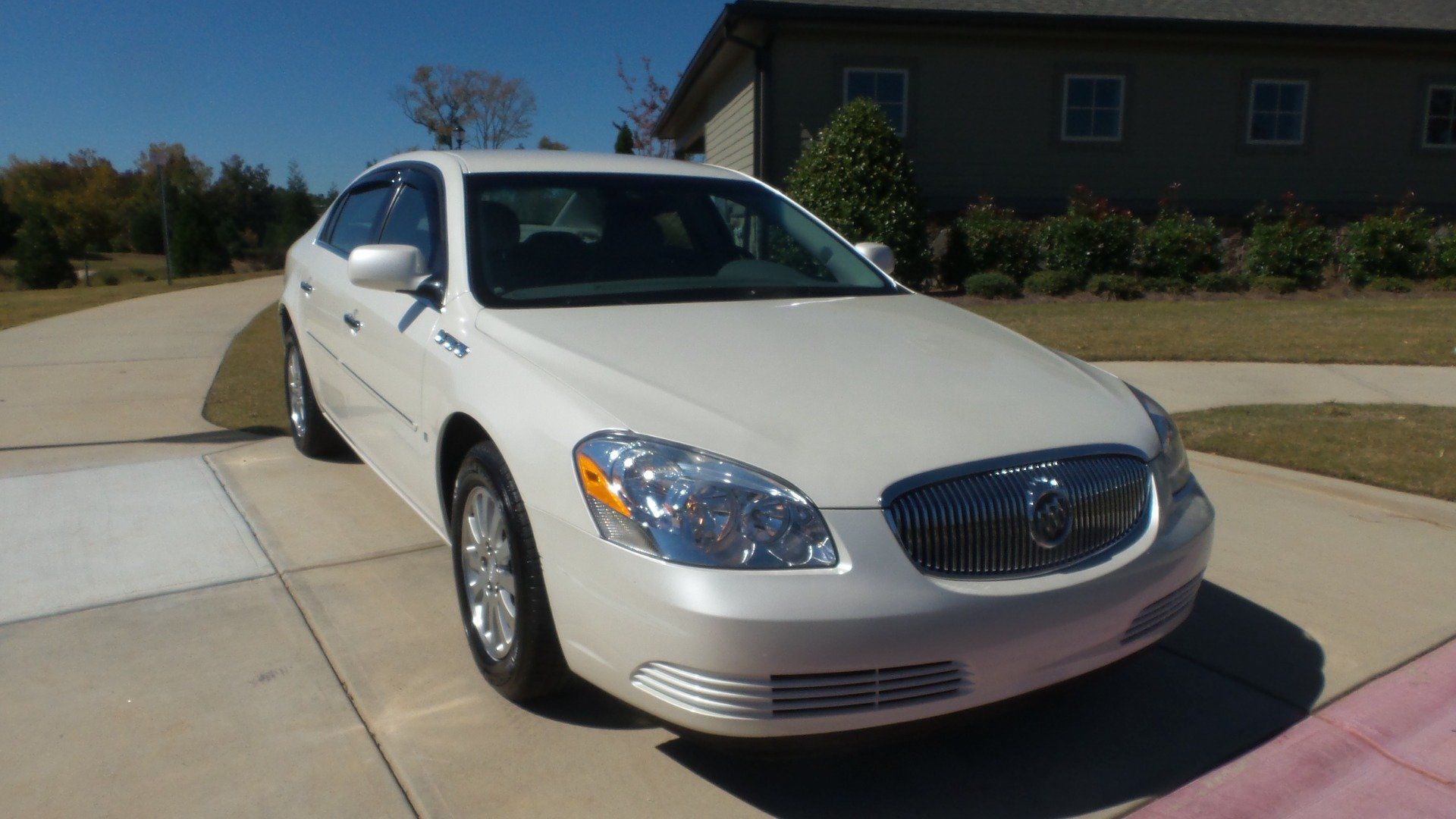 Used 2008 Buick Lucerne CX w/ Driver Confidence Package FWD image 9
