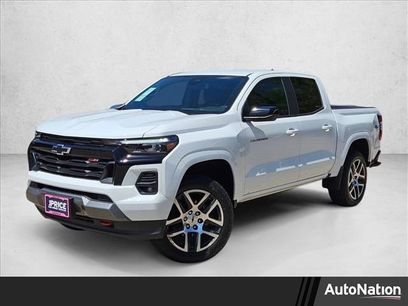 Used 2023 Chevrolet Colorado Z71 w/ Z71 Convenience Package 2