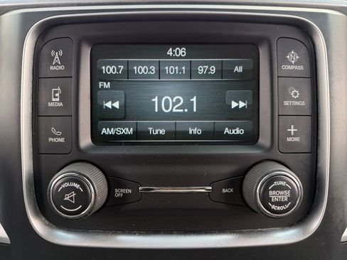 Used 2017 RAM 1500 Classic SLT AWD/4WD image 13