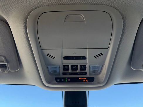 Used 2023 Buick Enclave Avenir w/ Avenir Technology Package image 46