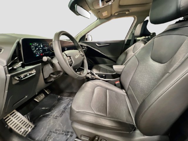 Certified 2023 Kia Niro Wave FWD image 22