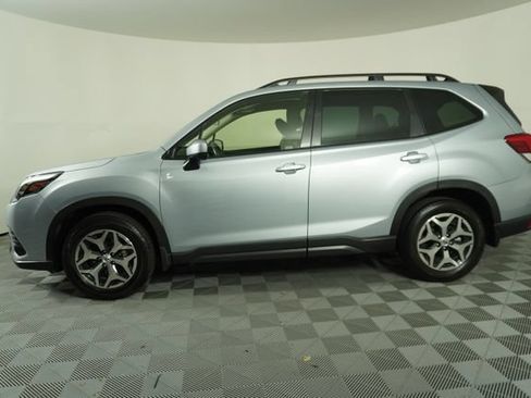Certified 2024 Subaru Forester Premium AWD/4WD image 4
