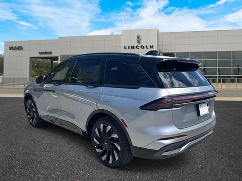 New 2025 Lincoln Nautilus Reserve w/ Jet Appearance Package image 5