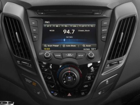 Used 2016 Hyundai Veloster Turbo image 13