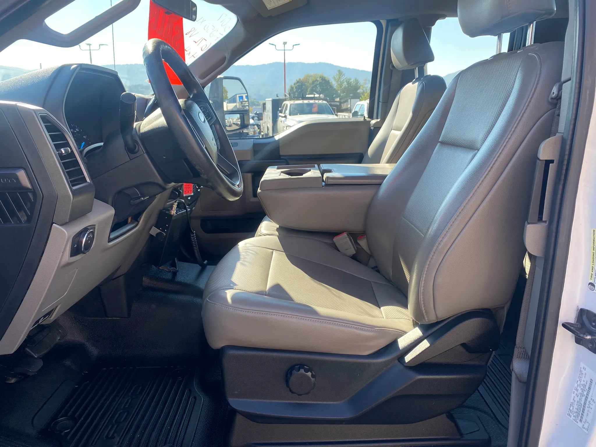 Used 2017 Ford F250 XL w/ Power Equipment Group AWD/4WD image 10