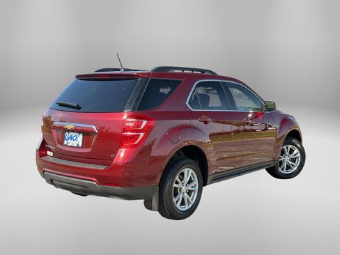 Used 2017 Chevrolet Equinox LT w/ Convenience Package AWD/4WD image 4