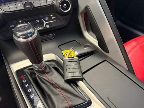 Used 2016 Chevrolet Corvette Stingray Coupe RWD image 40