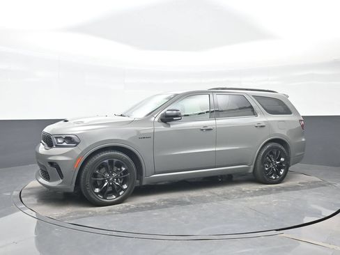 Used 2021 Dodge Durango R/T w/ Blacktop Package AWD/4WD image 2