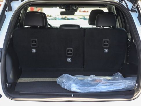 New 2025 Jeep Grand Cherokee Altitude image 26