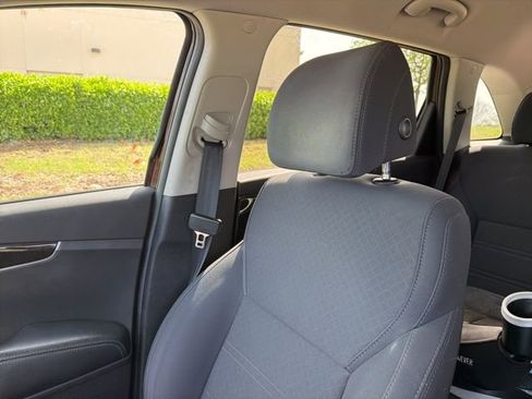 Used 2017 Kia Sorento LX w/ LX Convenience Package image 20