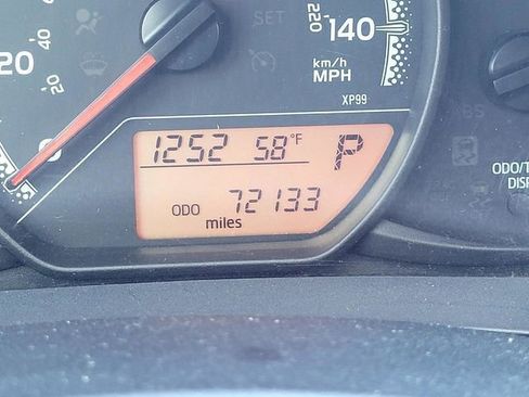 Used 2015 Toyota Yaris LE image 24