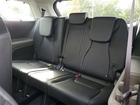 New 2026 Kia Carnival EX image 14