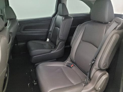 Used 2018 Honda Odyssey EX-L image 18