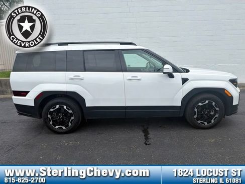 Used 2026 Hyundai Santa Fe SEL AWD/4WD image 2