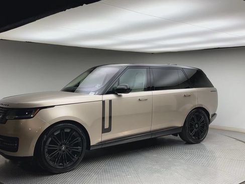 Used 2023 Land Rover Range Rover Long Wheelbase SE AWD/4WD image 6