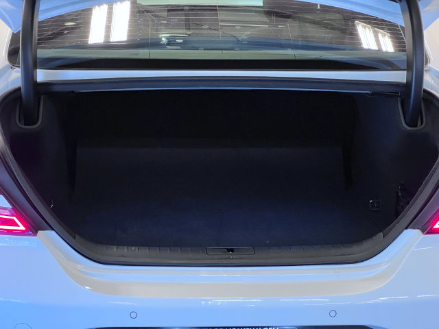 Used 2022 Genesis G70 2.0T w/ Prestige Package RWD image 5