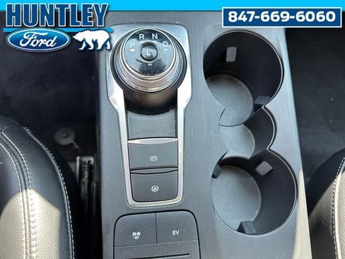 Used 2021 Ford Escape SEL w/ Class II Trailer Tow Package FWD image 19