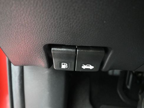 Used 2022 Nissan Rogue Sport SL w/ Premium Package image 29