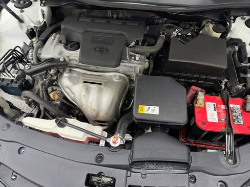 Used 2017 Toyota Camry SE FWD image 48