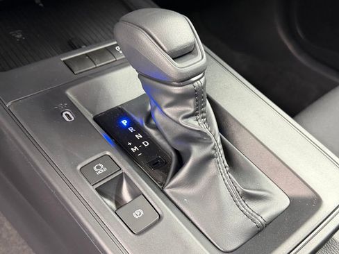 New 2026 Toyota Corolla Cross LE FWD image 25