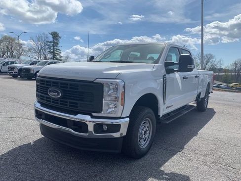 New 2026 Ford F250 XL w/ XL Chrome Package AWD/4WD image 4