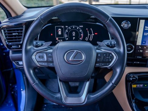 Used 2023 Lexus NX 250 FWD w/ Premium Package image 5