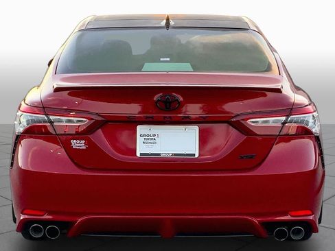 Used 2020 Toyota Camry XSE FWD image 5