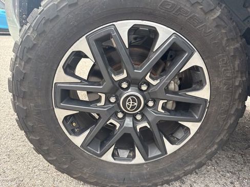 Used 2024 Toyota Tundra Limited image 4