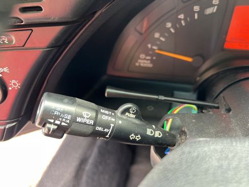 Used 1995 Chevrolet Corvette Base image 9