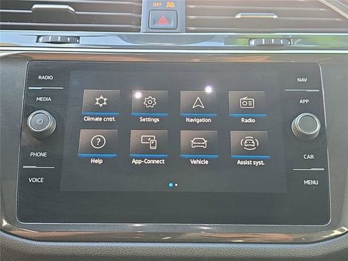 Used 2023 Volkswagen Tiguan SEL R-Line AWD/4WD image 19