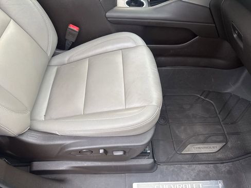 Used 2021 Chevrolet Tahoe LT w/ Rear Media and Nav Package image 22