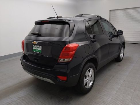 Used 2021 Chevrolet Trax LT AWD/4WD image 9
