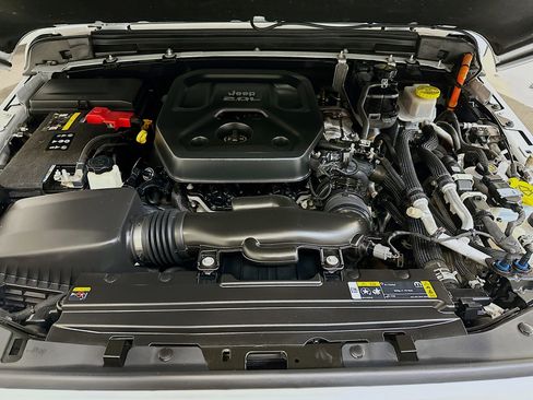 Used 2023 Jeep Wrangler Sahara w/ Cold Weather Group image 34