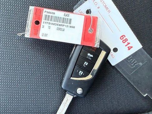 Used 2024 Toyota Corolla LE image 18