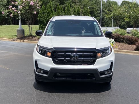 Certified 2025 Honda Ridgeline Sport image 3