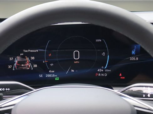 Certified 2024 Cadillac Lyriq Tech RWD image 22